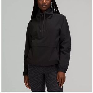 Lululemon pack light pullover